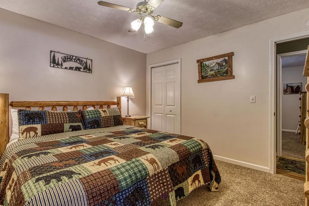 River Song, Near River, Hot Tub, Foosball, Wifi 1089 Free Tickets Each Paid Day, Dollywood And More Севьервилл Экстерьер фото